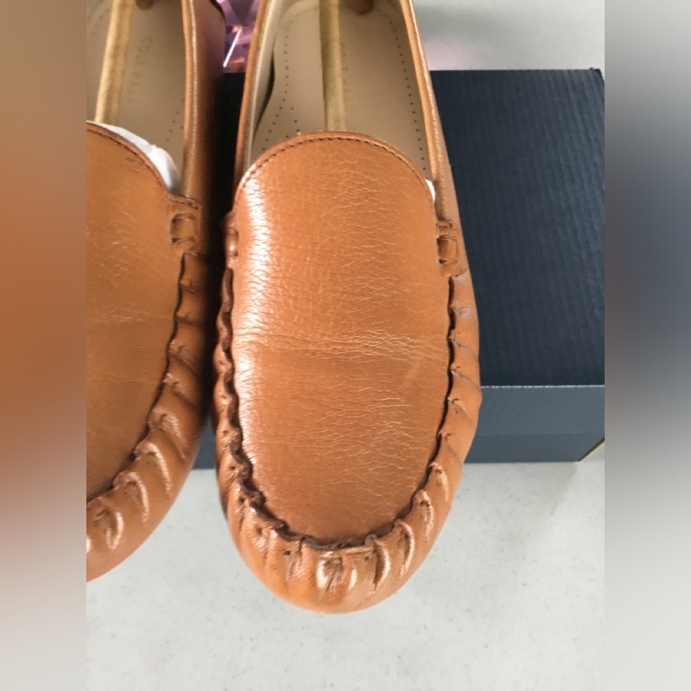 COLE HAAN WOMEN EVELYN DRIVER PECAN LEATHER FLATS TRUE SIZE 9.5 B W/BIX - Picture 5 of 15